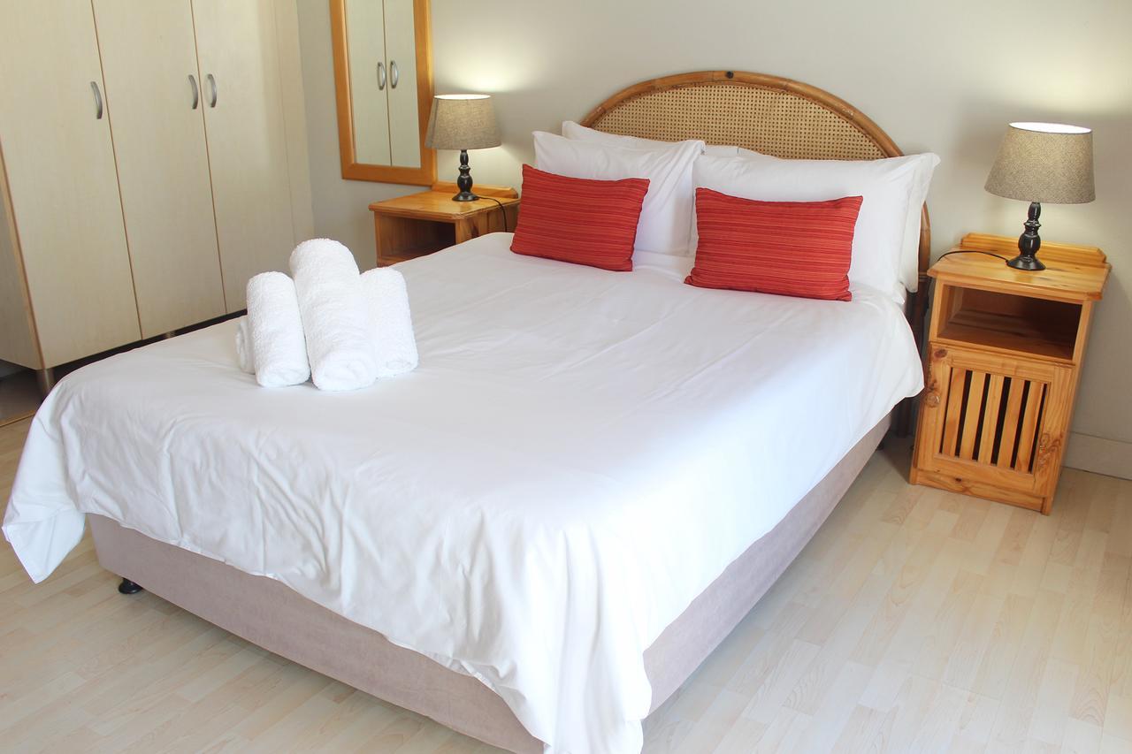 Oceans Hotel & Self Catering Mossel Bay Dış mekan fotoğraf